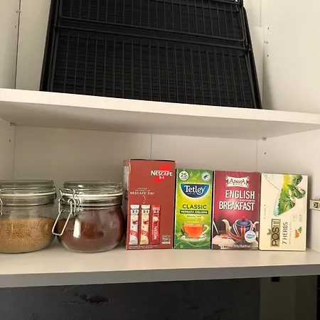 Bright And Cozy Next To Park Lägenhet *