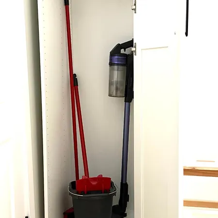 アパート Bright And Cozy Next To Park *