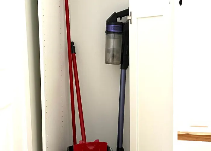 アパート Bright And Cozy Next To Park *