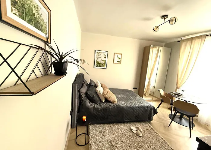 Bright And Cozy Next To Park Apartment Riga