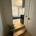 Appartement Bright And Cozy Next To Park Riga